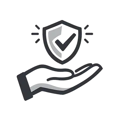 En stiliseret hånd er åben med håndfladen opad og holder et skjold med et flueben i midten, der symboliserer sikkerhed, beskyttelse eller tryghed.